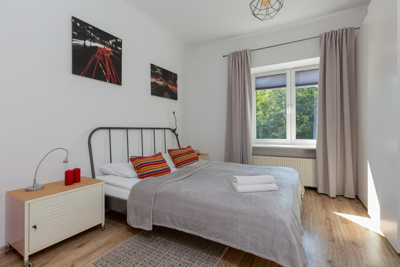 Apartment Bialobrzeska Warsaw By Noclegi Renters Exteriör bild